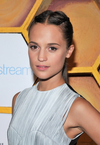 Alicia-Vikander.jpg